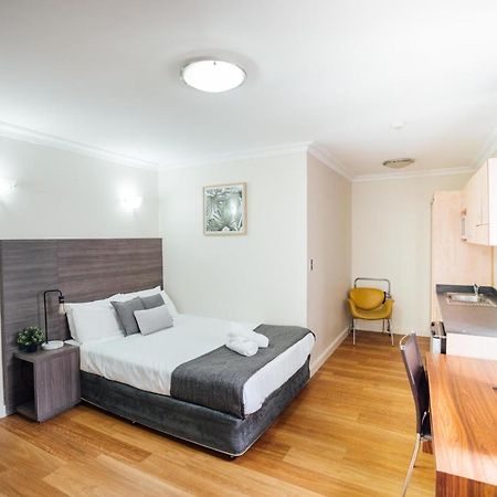 Uno Hotel Sydney Bagian luar foto