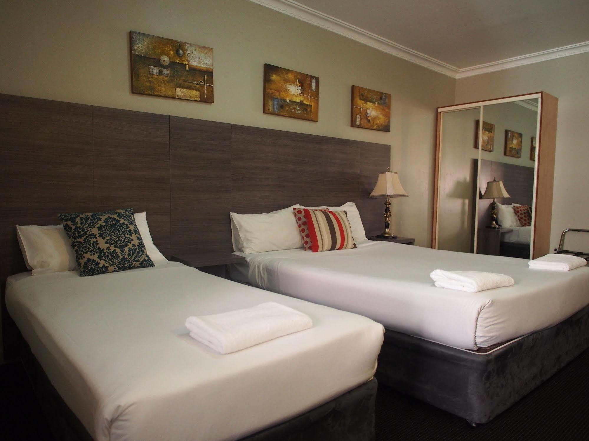Uno Hotel Sydney Bagian luar foto
