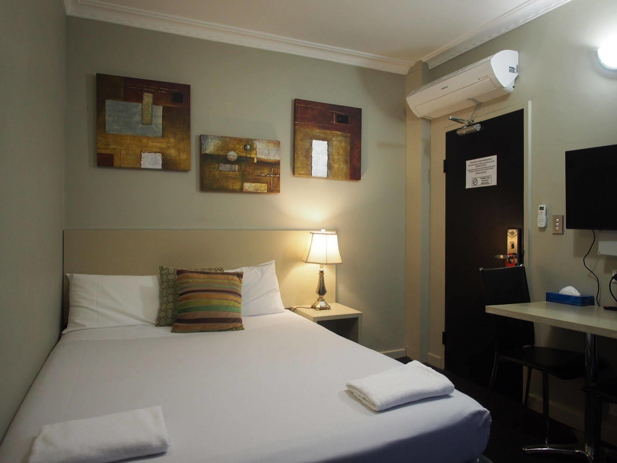 Uno Hotel Sydney Bagian luar foto