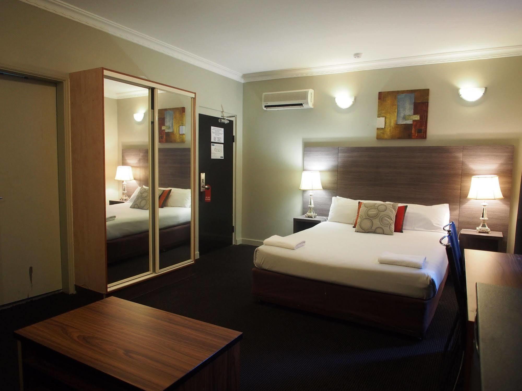 Uno Hotel Sydney Bagian luar foto